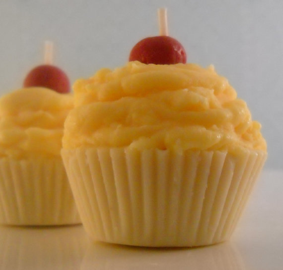 Set of 4 Mini Cupcake Candles Lemon Meringue Scented Soy Wax