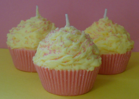 Cupcake Candle Pink Lemonade Scented Soy Wax