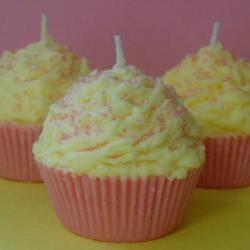 Cupcake Candle Pink Lemonade Scented Soy Wax